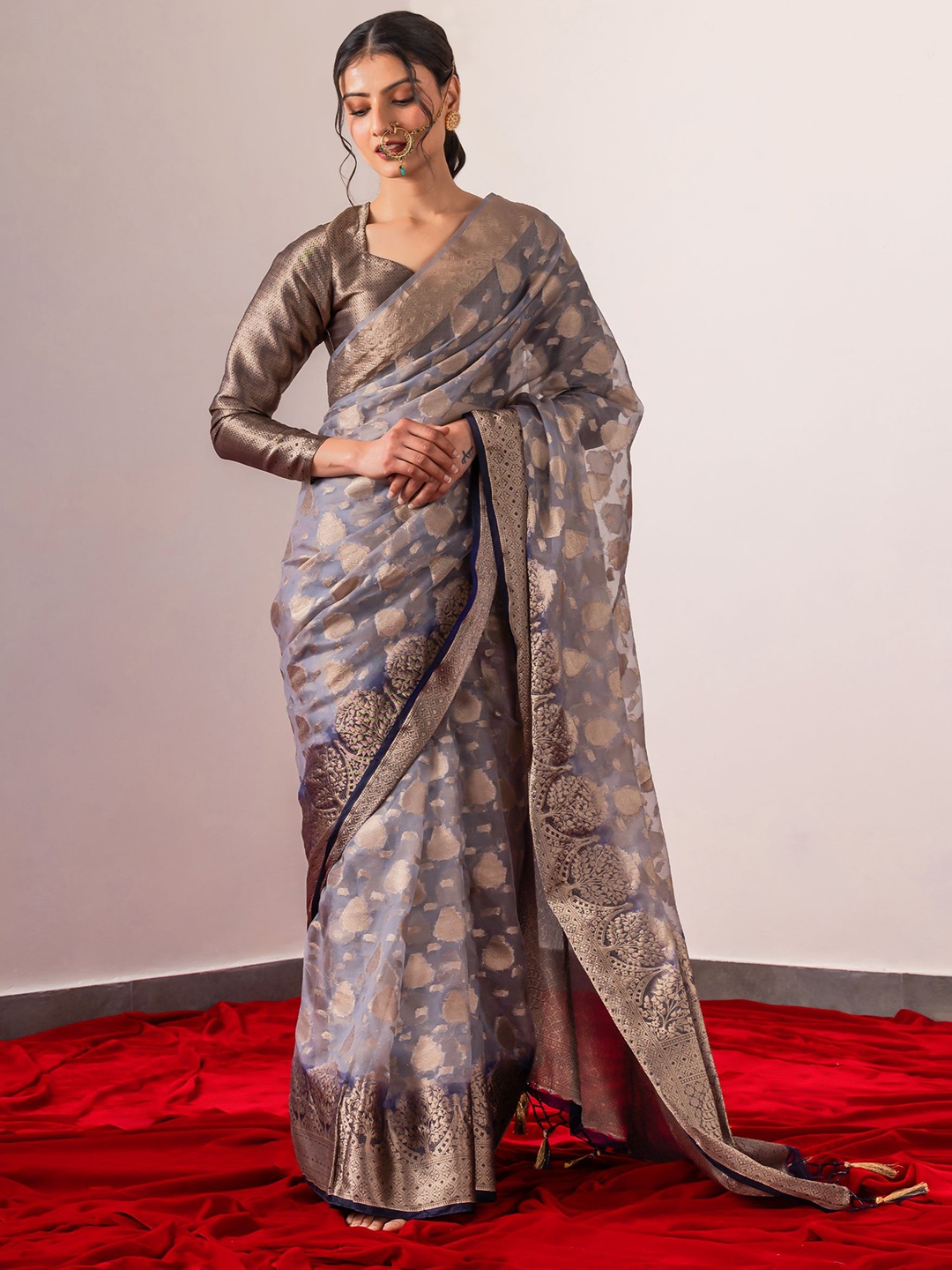 

Triyah Ethnic Woven Design Zari Organza Saree, Grey