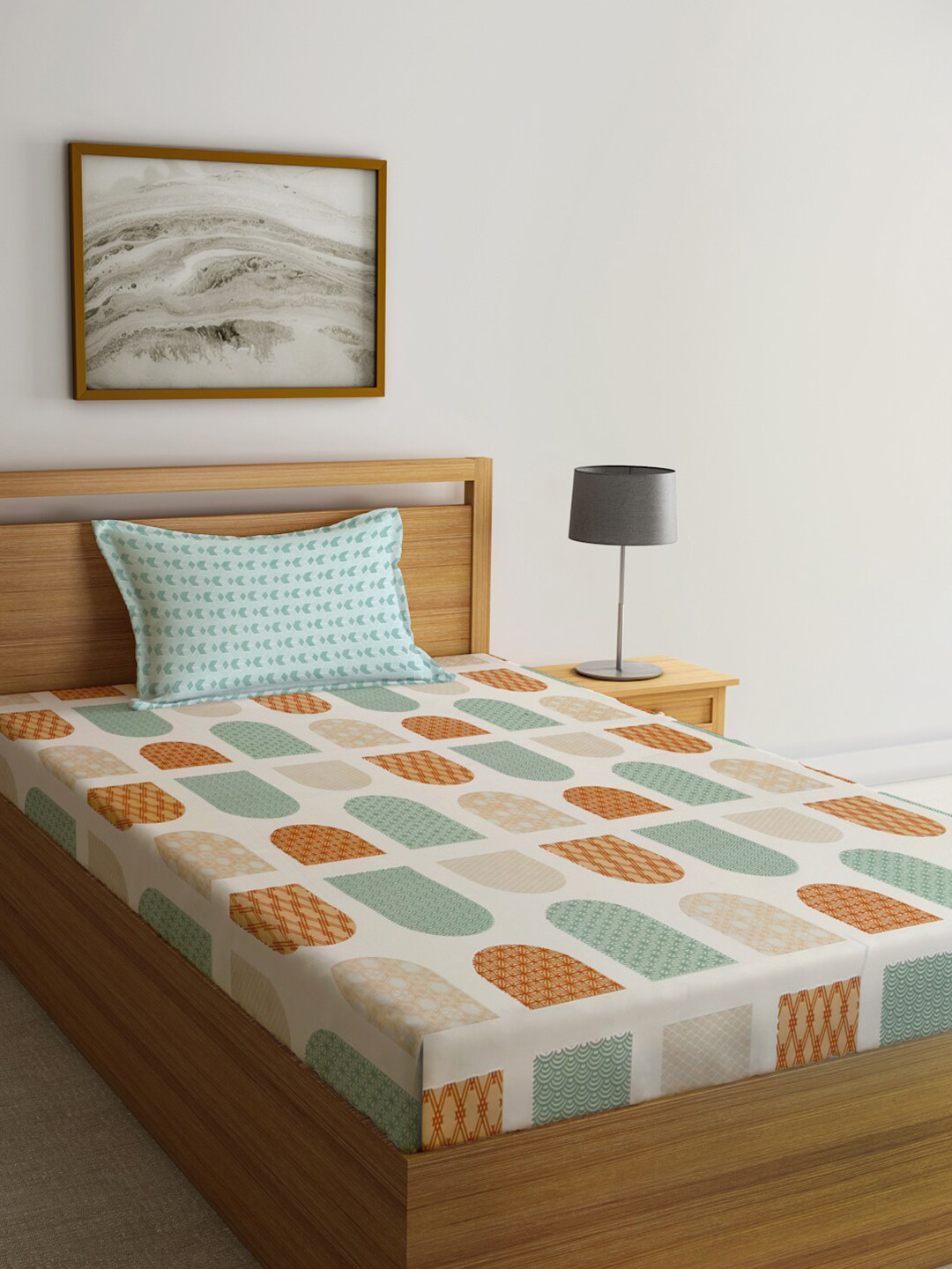 

KLOTTHE Brown & Grey Geometric Printed 300 TC Fitted Single Bedsheet With Pillow Cover