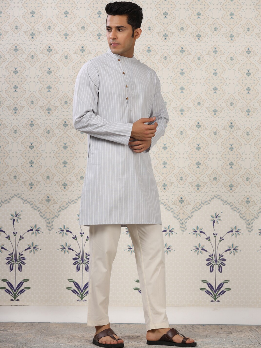 

Ode by House of Pataudi Blue & White Striped Kurta with Pyjamas