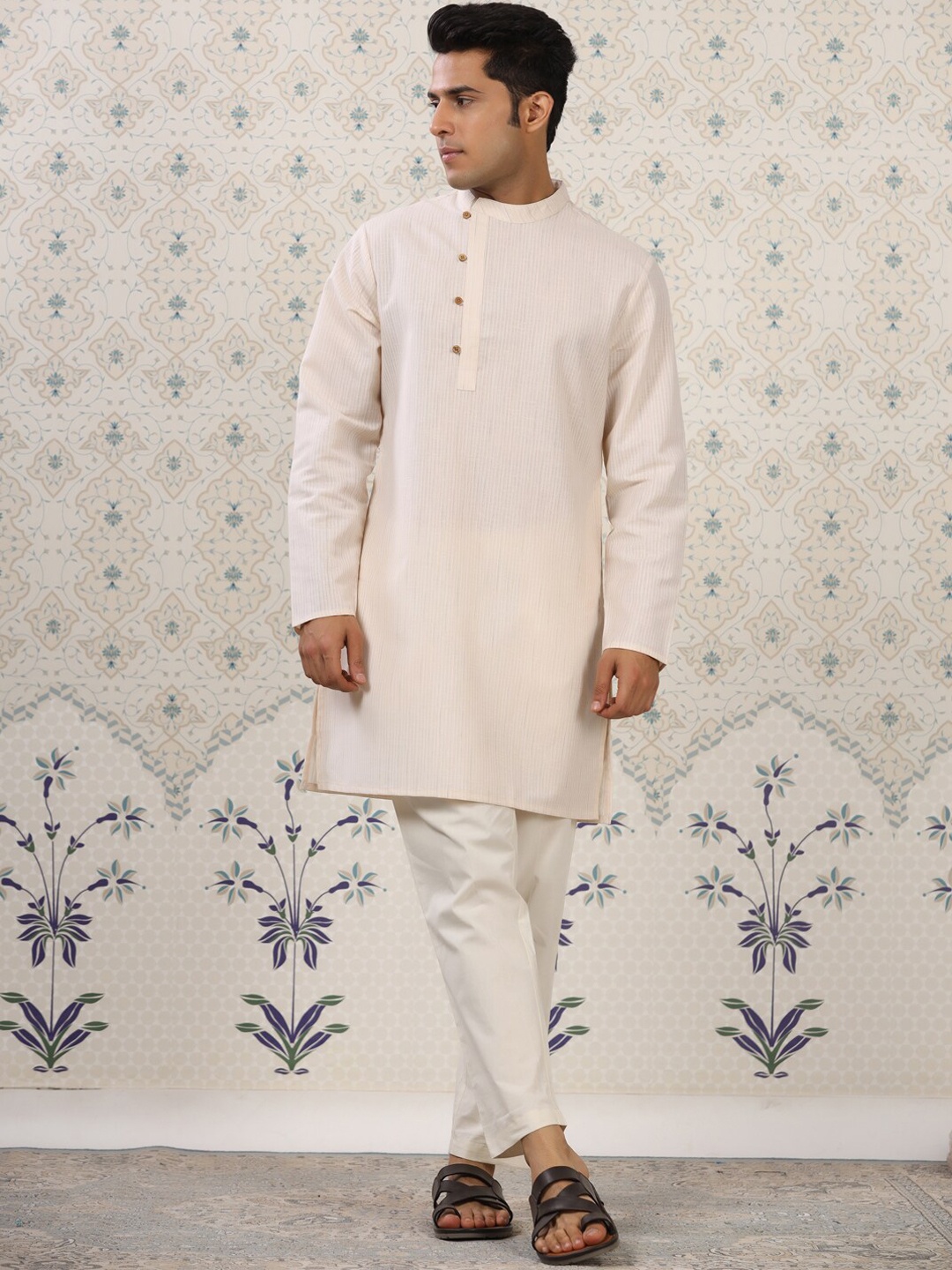 

Ode by House of Pataudi Cream-Coloured & White Striped Kurta with Pyjamas