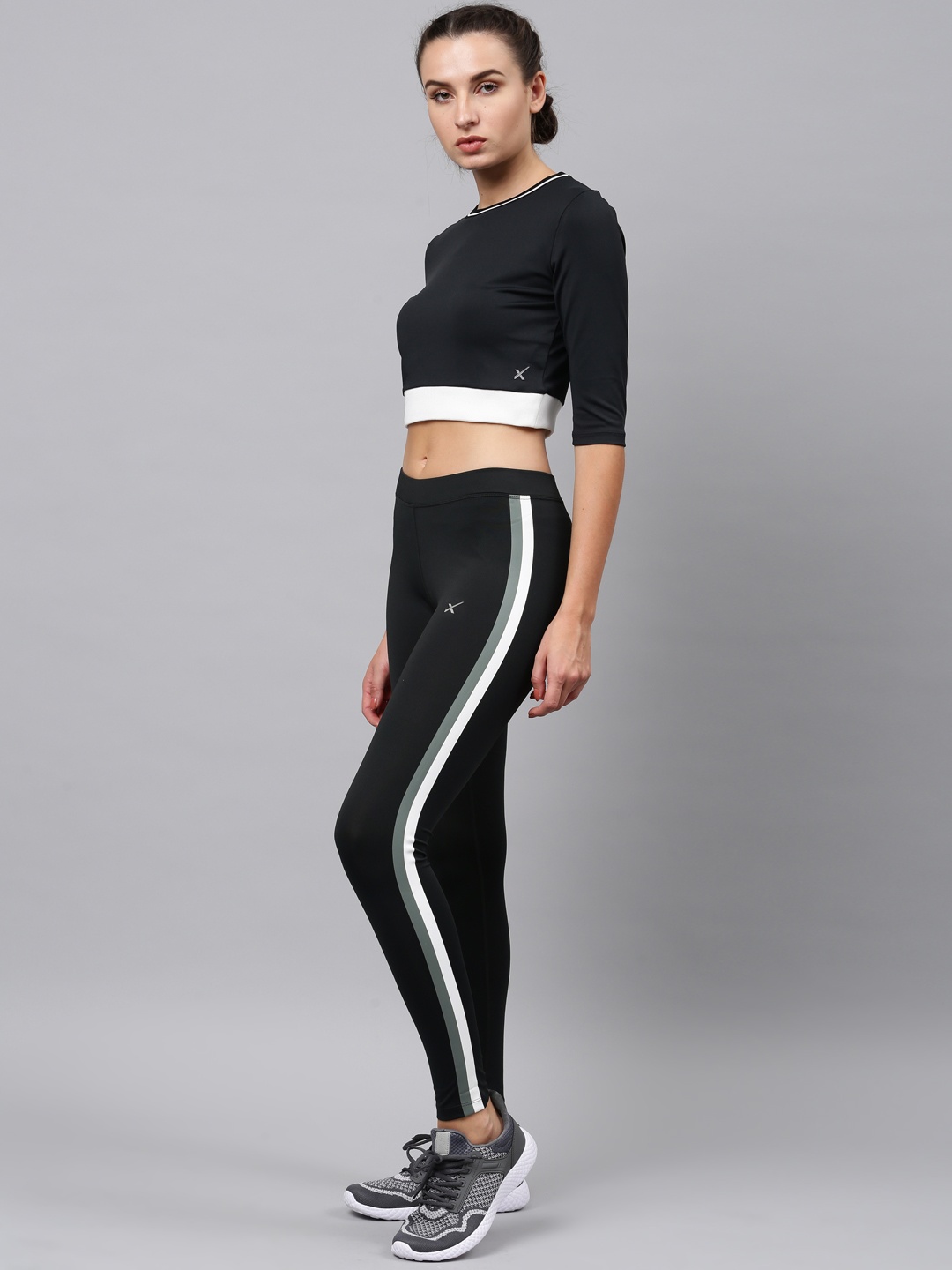 

HRX by Hrithik Roshan Charcoal Grey Tights