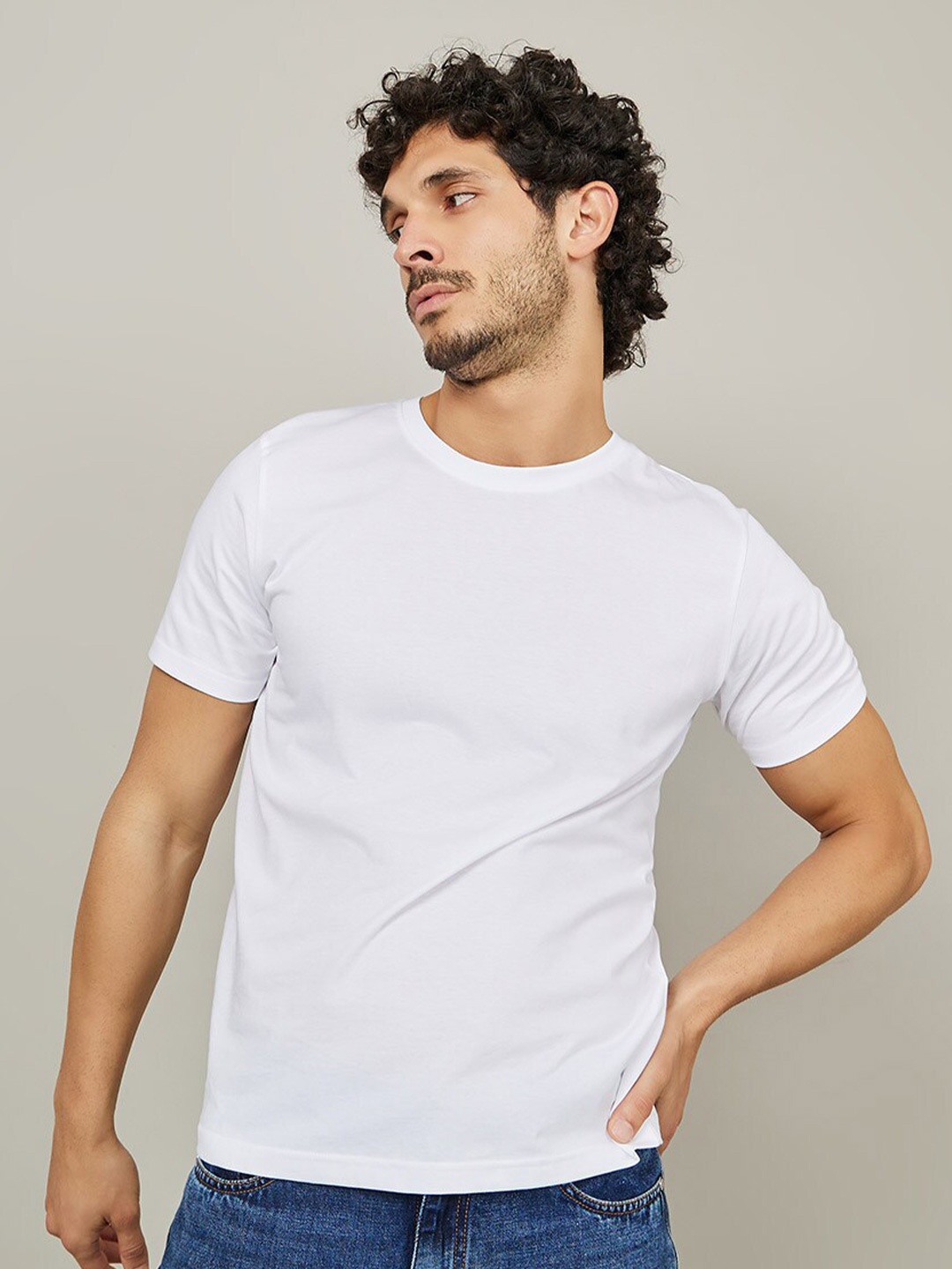 

Styli Regular Fit Back Smiley Iridescent Print T-shirt, White
