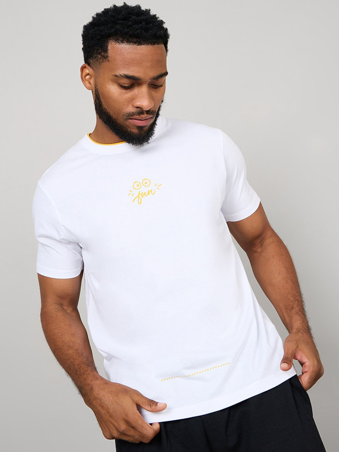 

Styli Contrast Neck Fun Print Regular Fit T-shirt, White