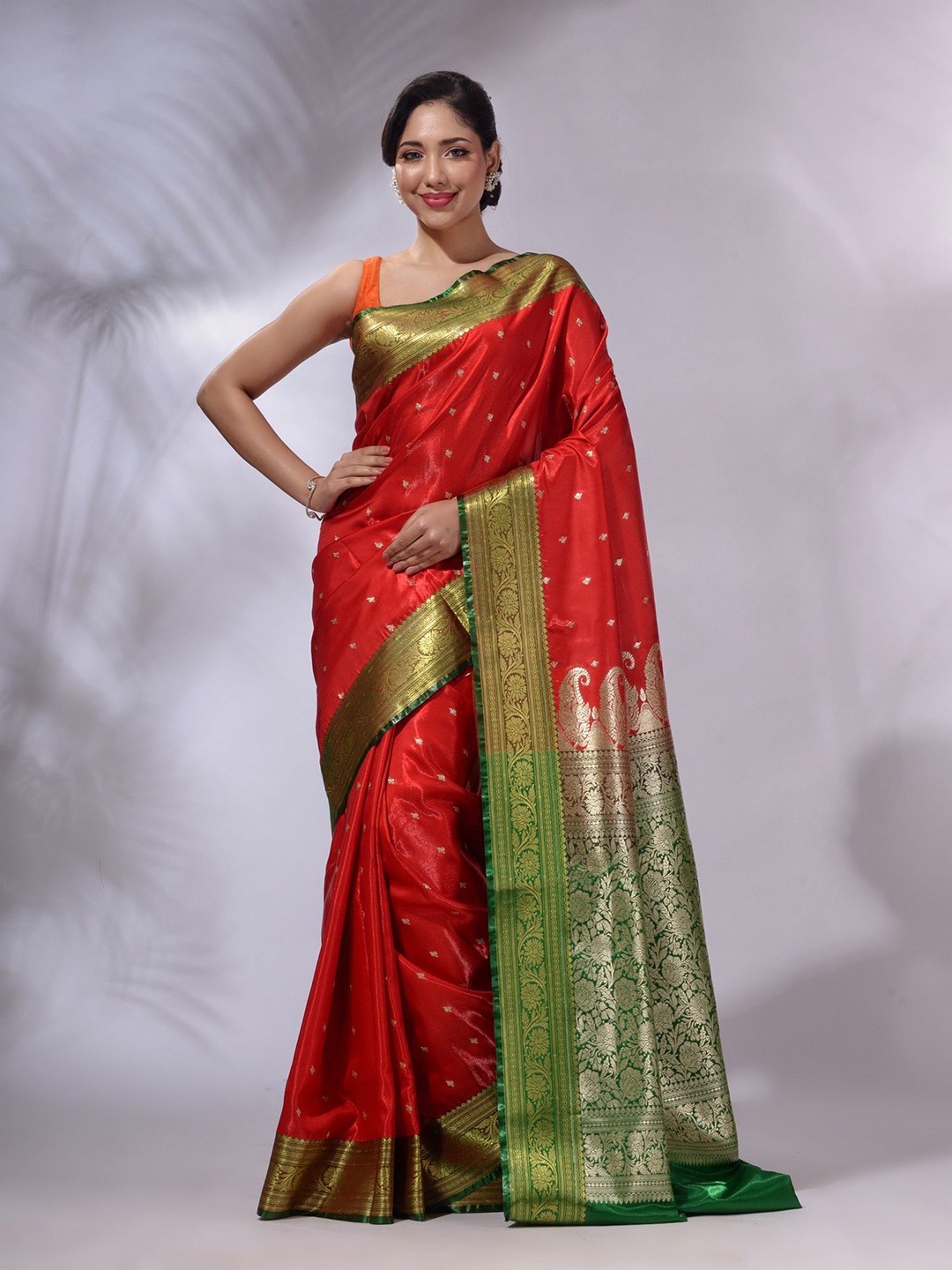 

Charukriti Ethnic Woven Design Zari Saree, Red