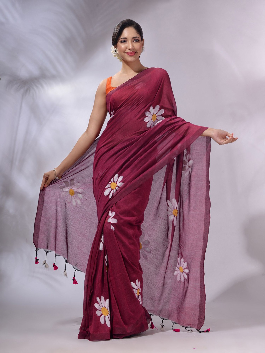 

Charukriti Floral Printed Pure Cotton Saree, Magenta
