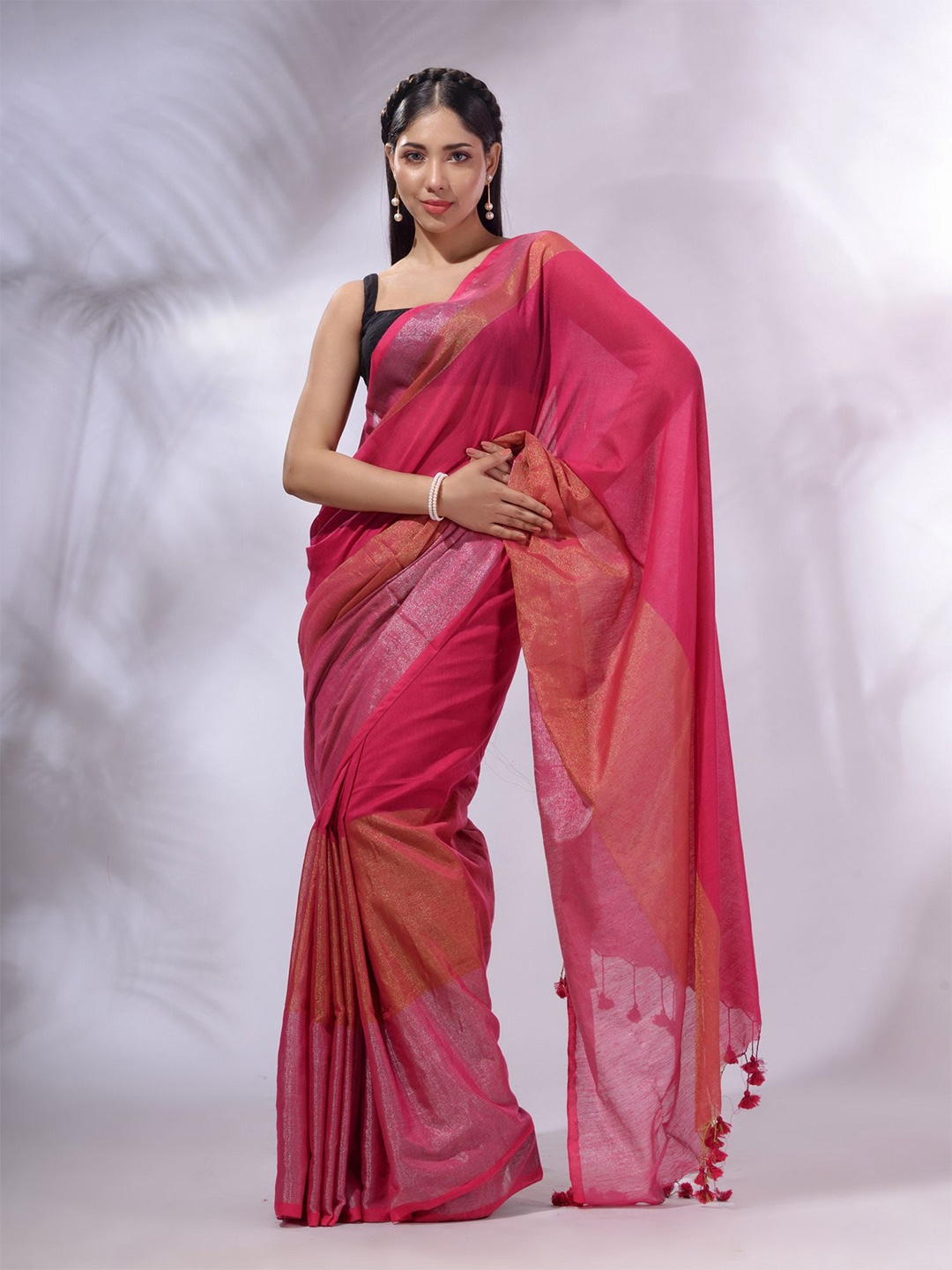 

Charukriti Colourblocked Pure Cotton Handloom Saree, Pink