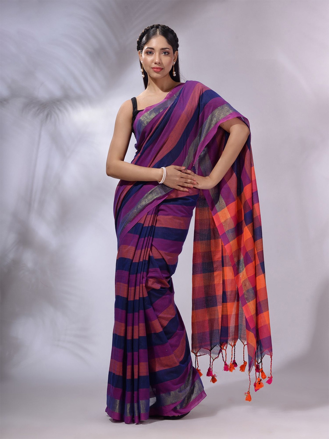 

Charukriti Striped Pure Cotton Handloom Saree, Blue