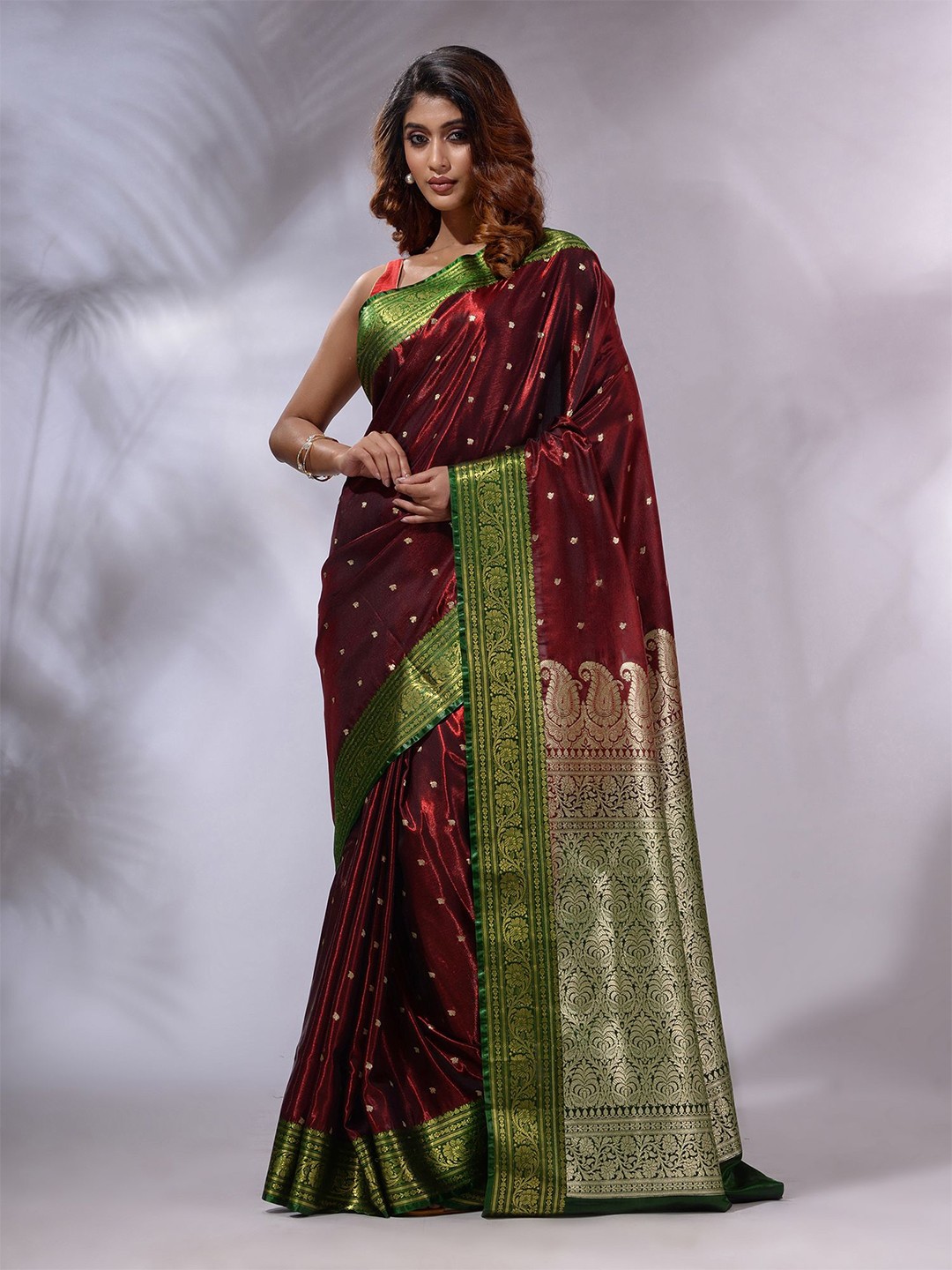 

Charukriti Ethnic Motif Woven Design Zari Saree, Maroon