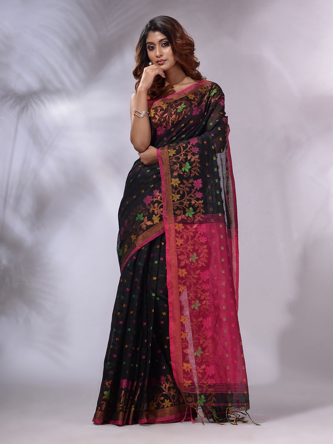 

Charukriti Floral woven Design Silk Cotton Saree, Black