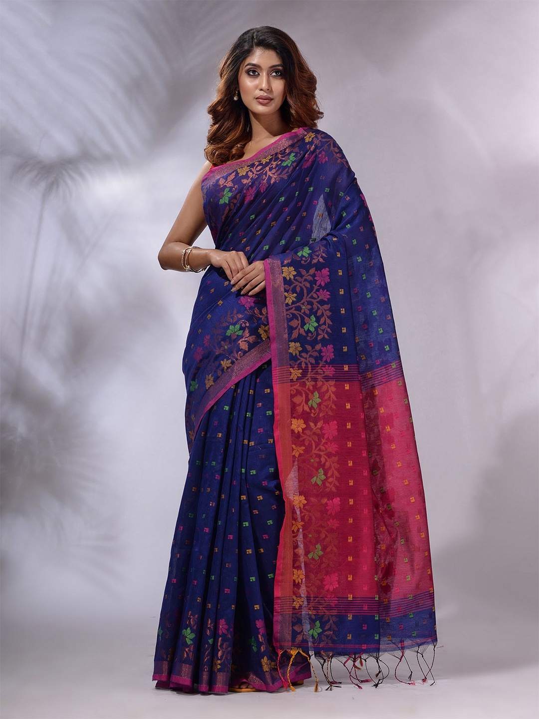 

Charukriti Floral Woven Design Silk Cotton Saree, Blue