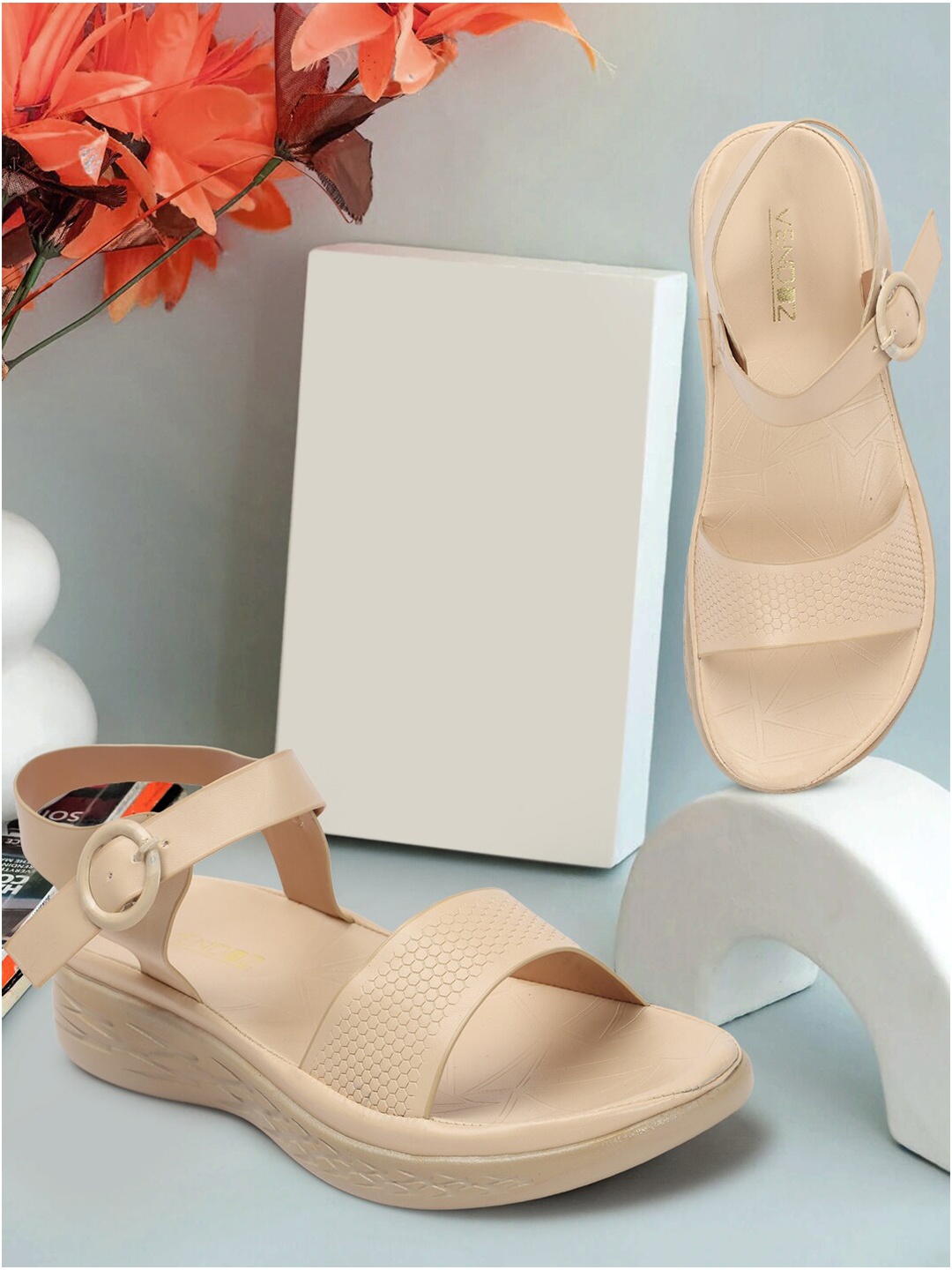 

VENDOZ Textured Comfort Heels, Cream