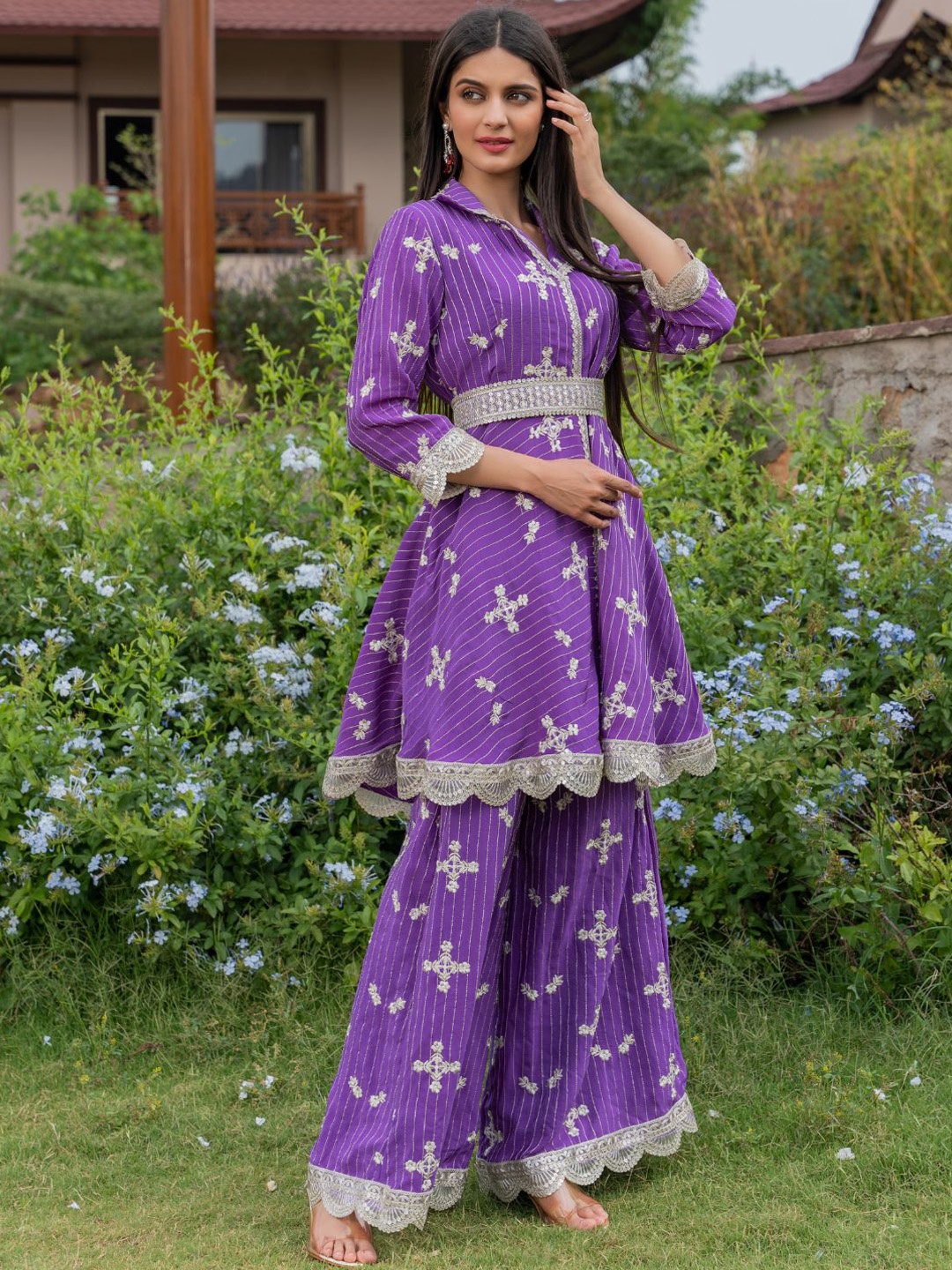 

HOUSE OF JAMOTI Floral Embroidered A-Line Kurta With Palazzos, Purple