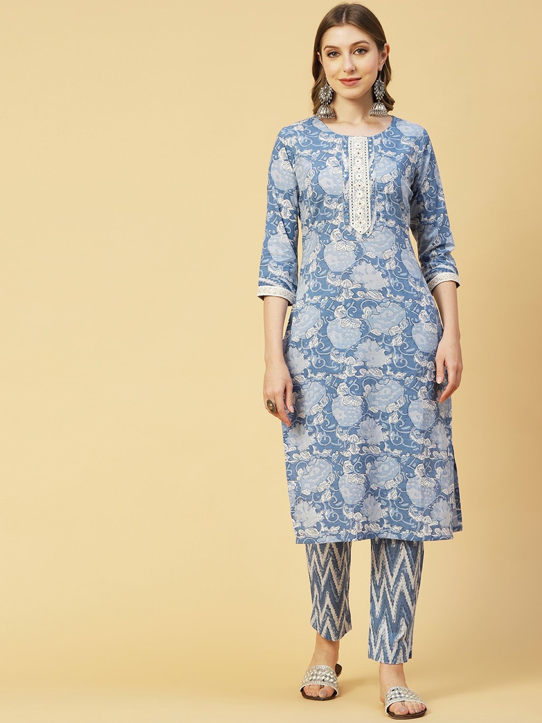 

FASHOR Blue Floral Printed Regular Mirror Work Pure Cotton Kurta with Trousers