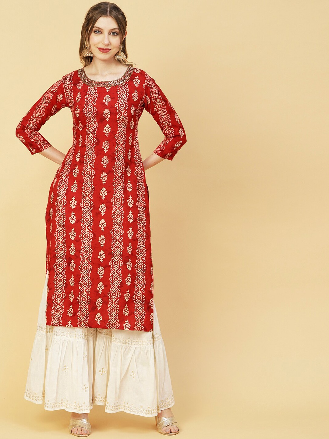 

FASHOR Red & White Ethnic Motifs Printed Beads & Stones Kurta