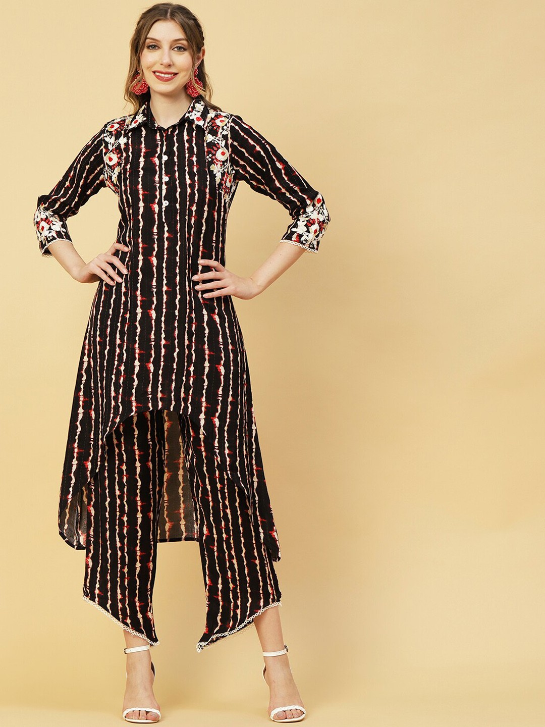 

FASHOR Black Abstract Printed Regular Thread Work Kurta with Palazzos
