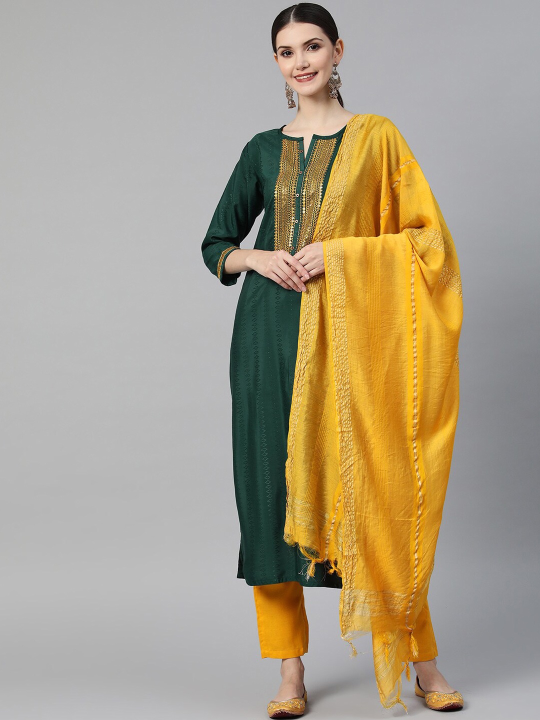 

SheWill Green & Yellow Geometric Woven Design Sequinned Kurta With Trousers & Dupatta