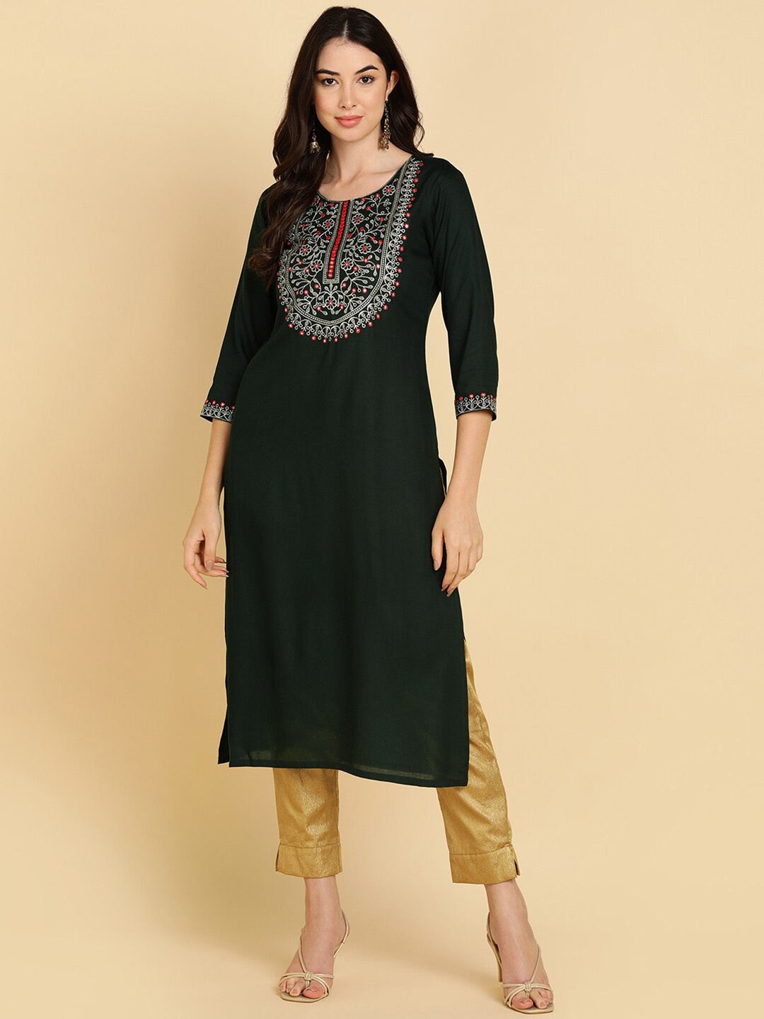 

MissKurti Floral Yoke Design Thread Work Kurta, Black