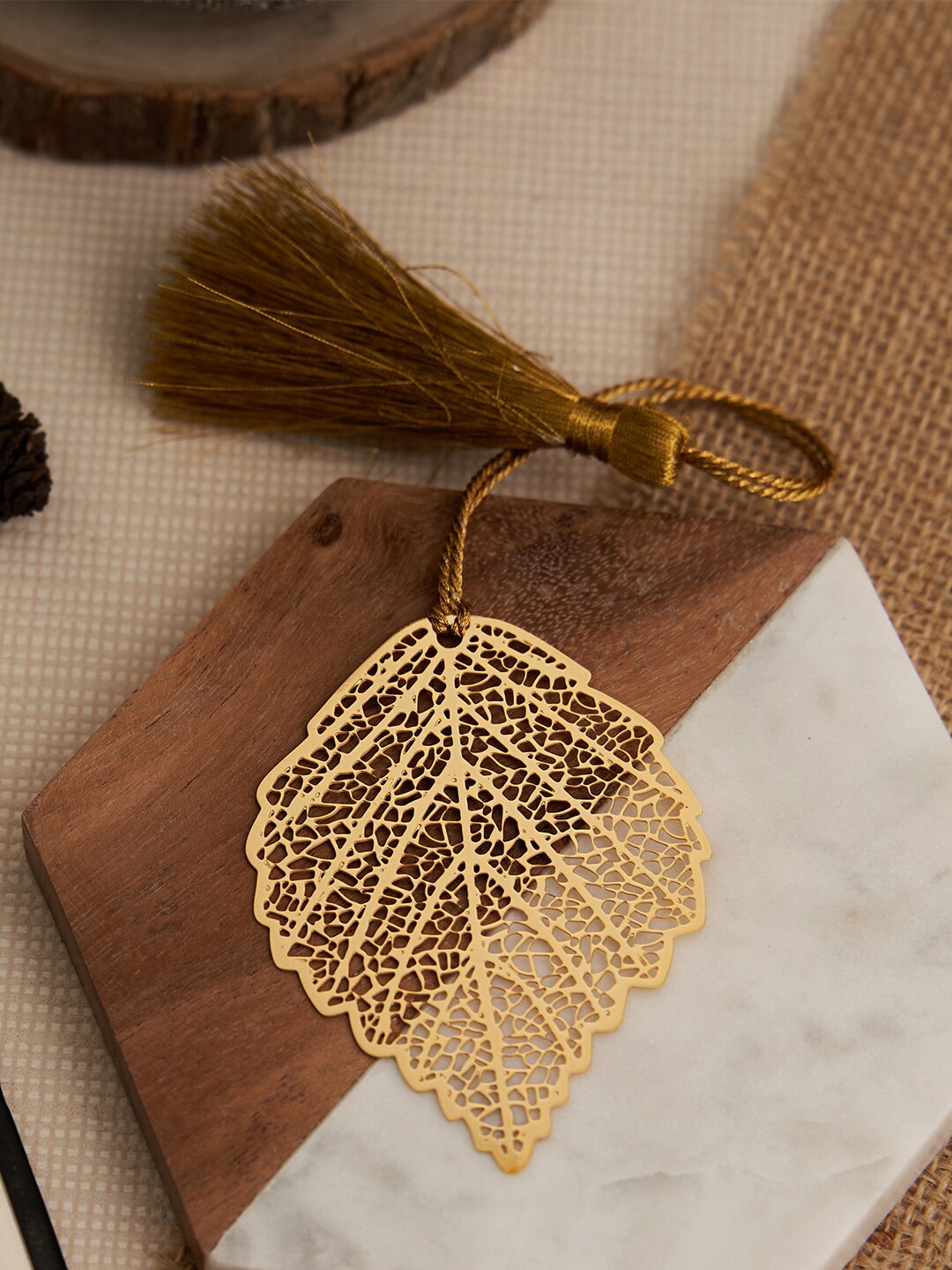

DecorTwist Brass Leaf Shaped Bookmark, Gold