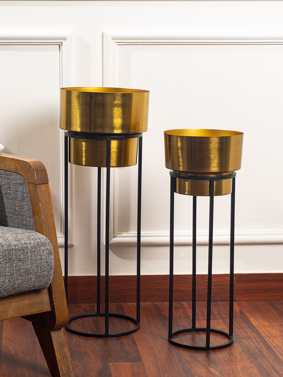 

DecorTwist Gold-toned Set Of 2 Metal Planter With Stand