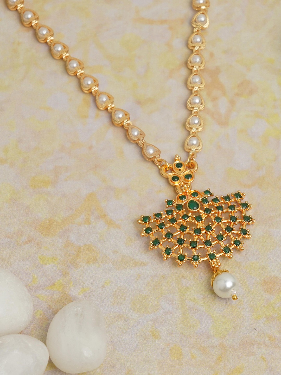 

LAFORWORD Gold-Plated Stone-Studded Necklace