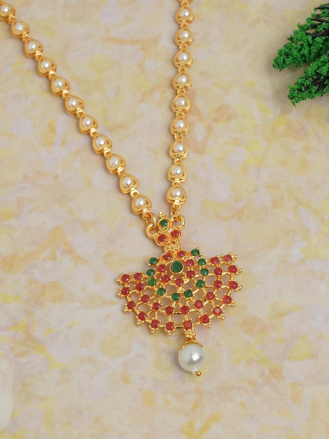 

LAFORWORD Gold-Plated Studded Necklace