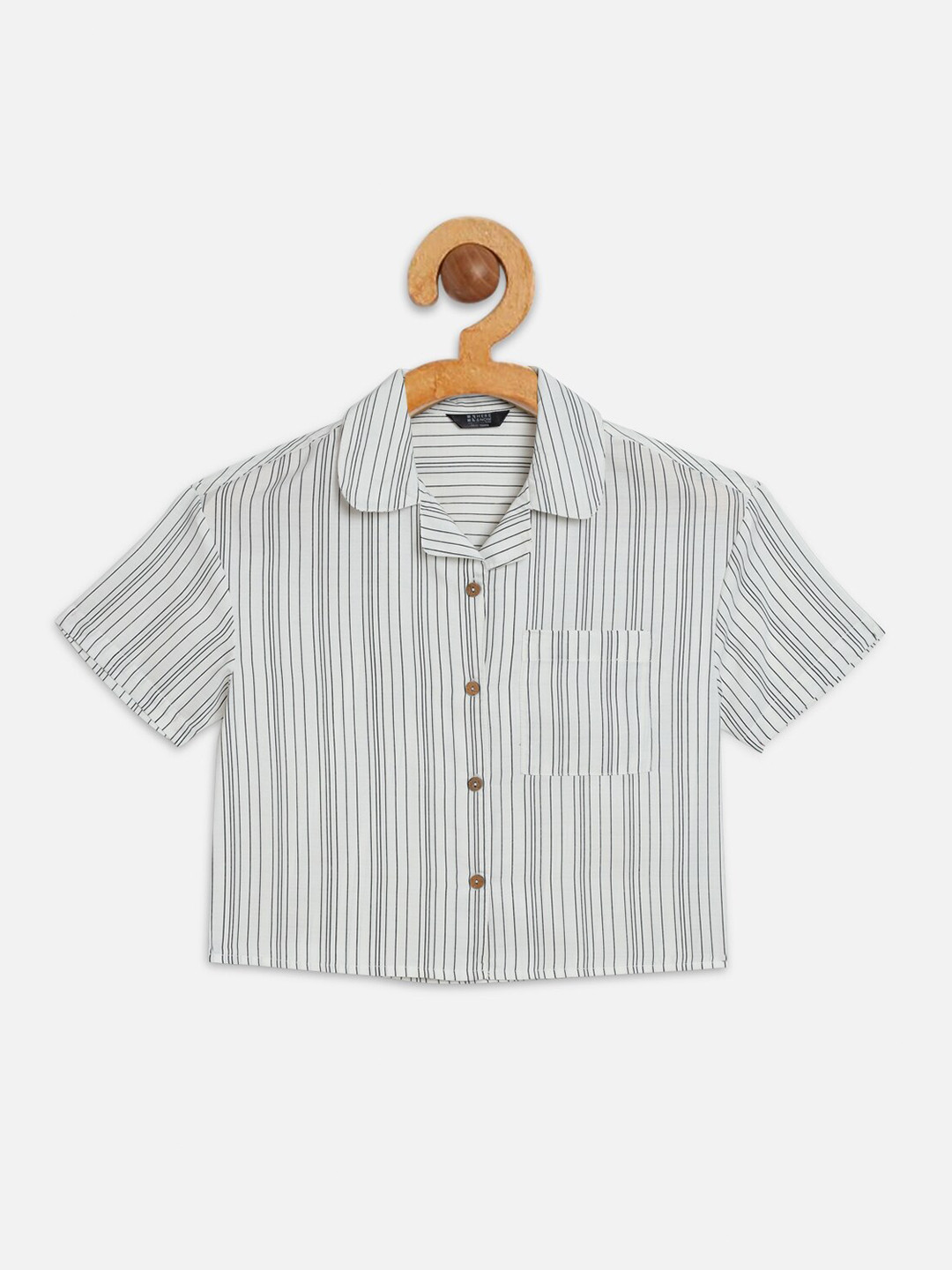 

HERE&NOW White Striped Short Sleeve Shirt Style Top