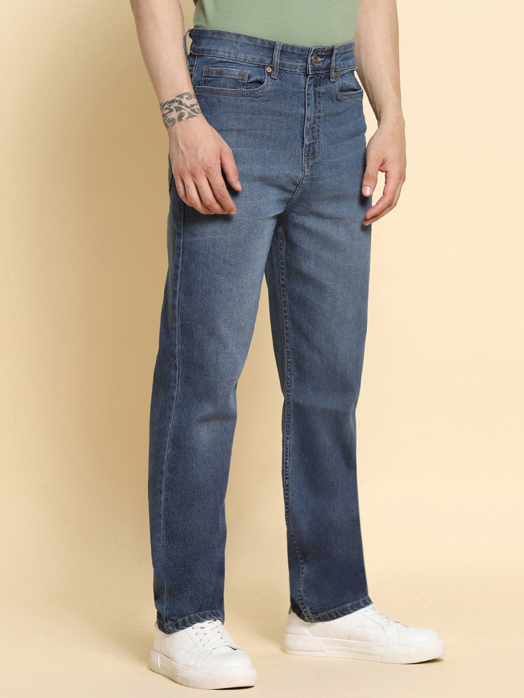 

Dennis Lingo Men Relaxed Fit Clean Look Cotton Jeans, Blue