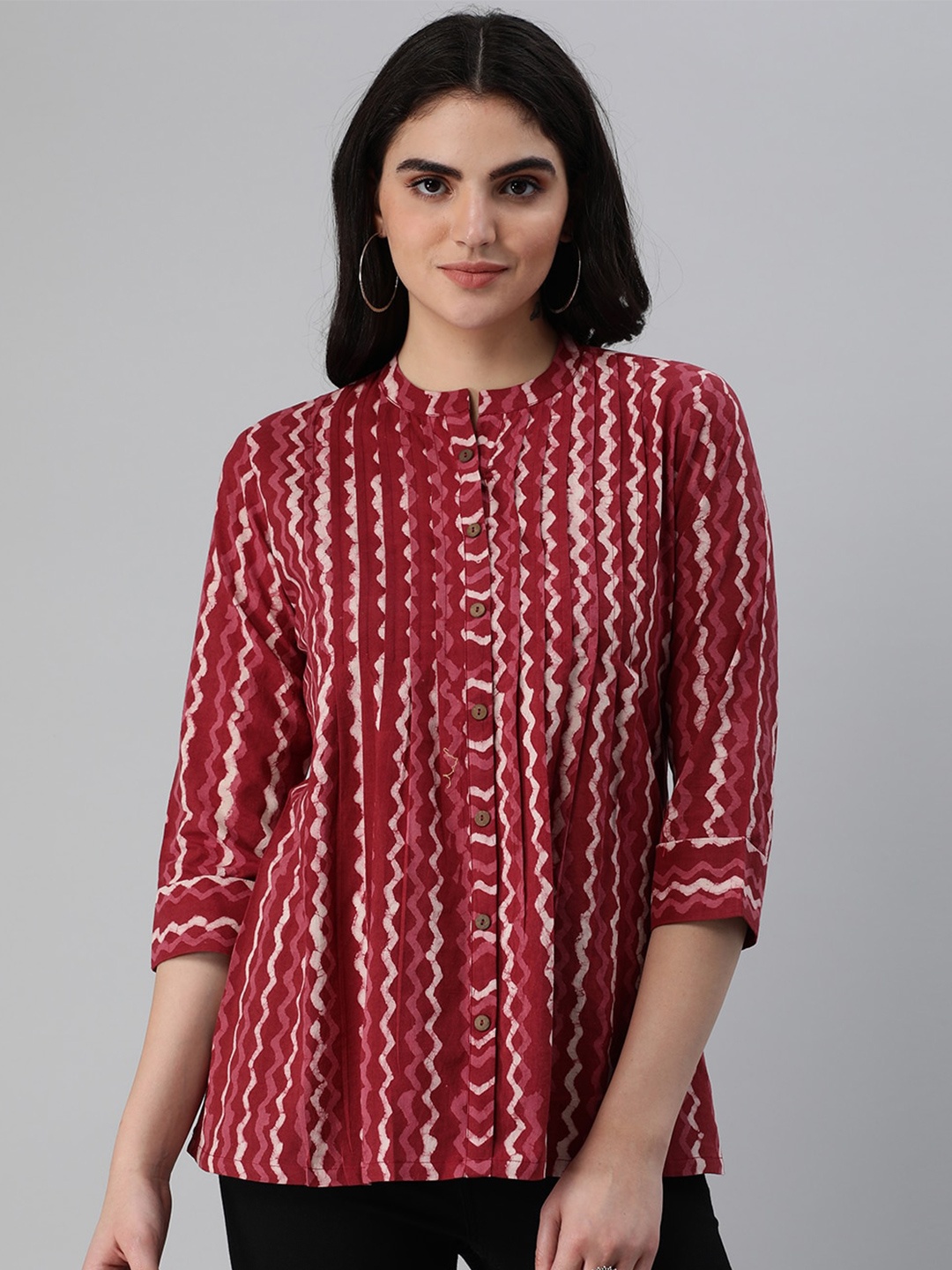 

KAMI KUBI Geometric Printed Mandarin Collar Cotton Longline Top, Maroon