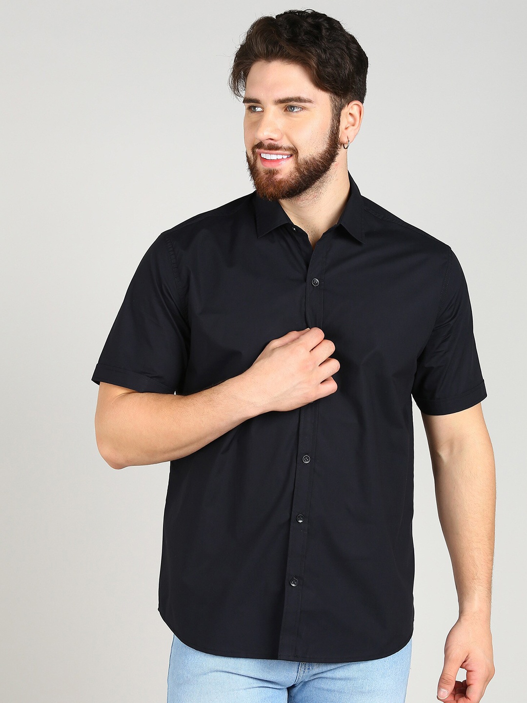 

MONTREZ Spread Collar Twill Cotton Casual Shirt, Black