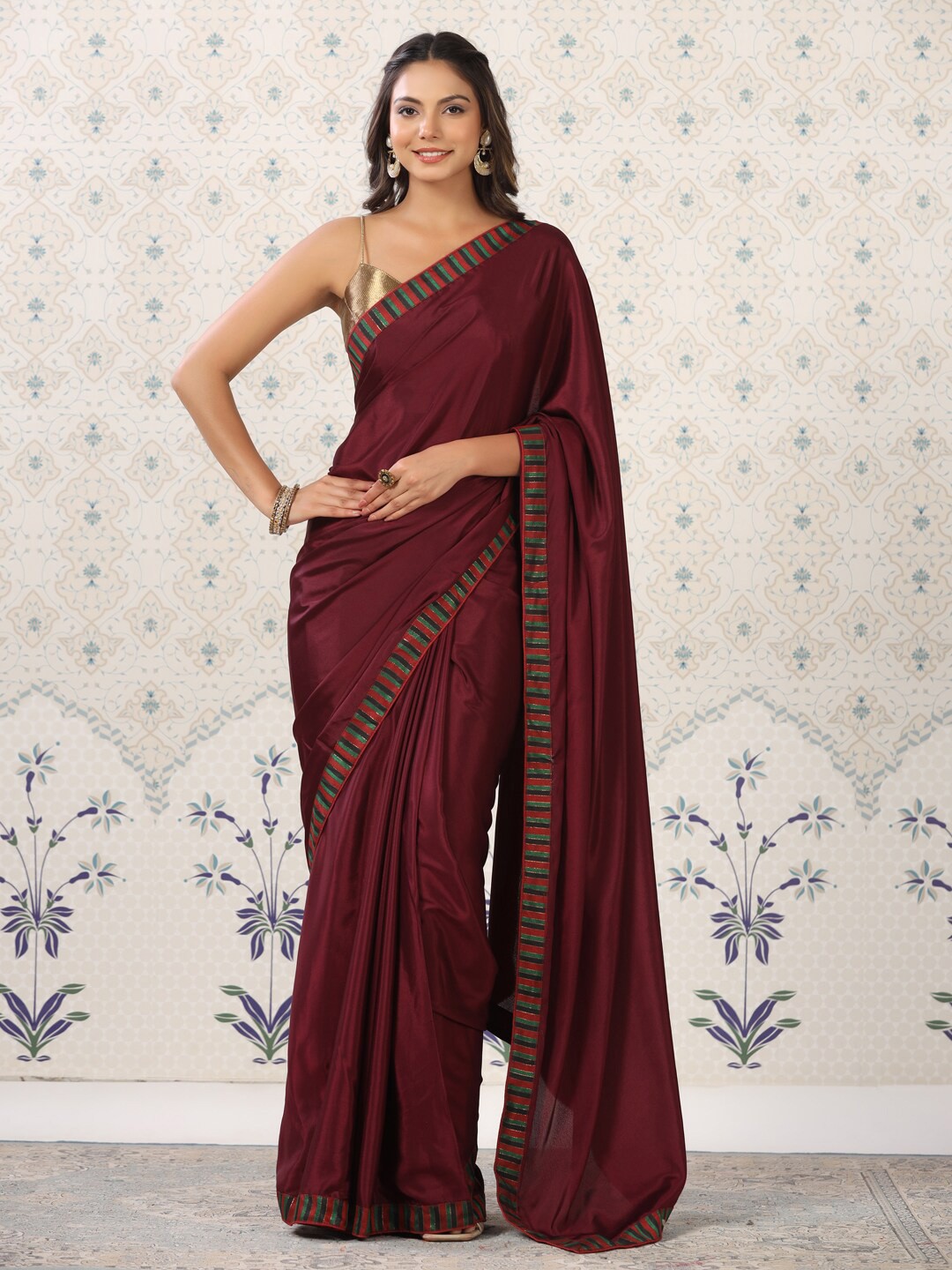

Ode by House of Pataudi Maroon & Green Satin Silk Saree