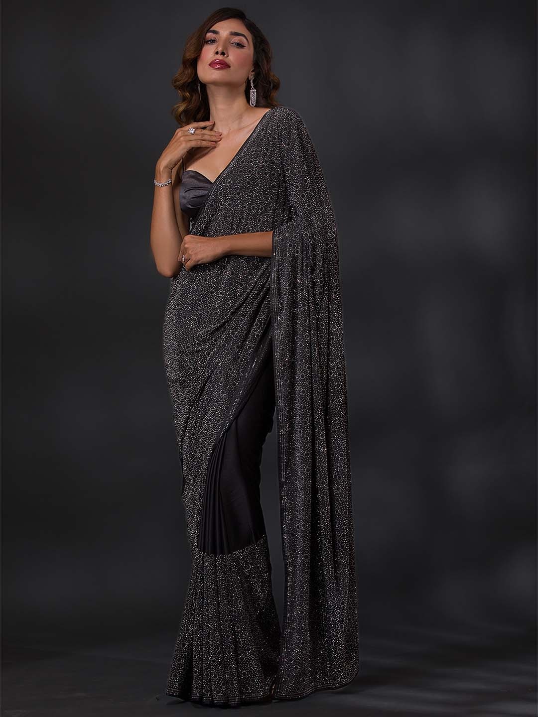 

Koskii Embellished Stones Work Poly Crepe Saree With Blouse Piece, Black