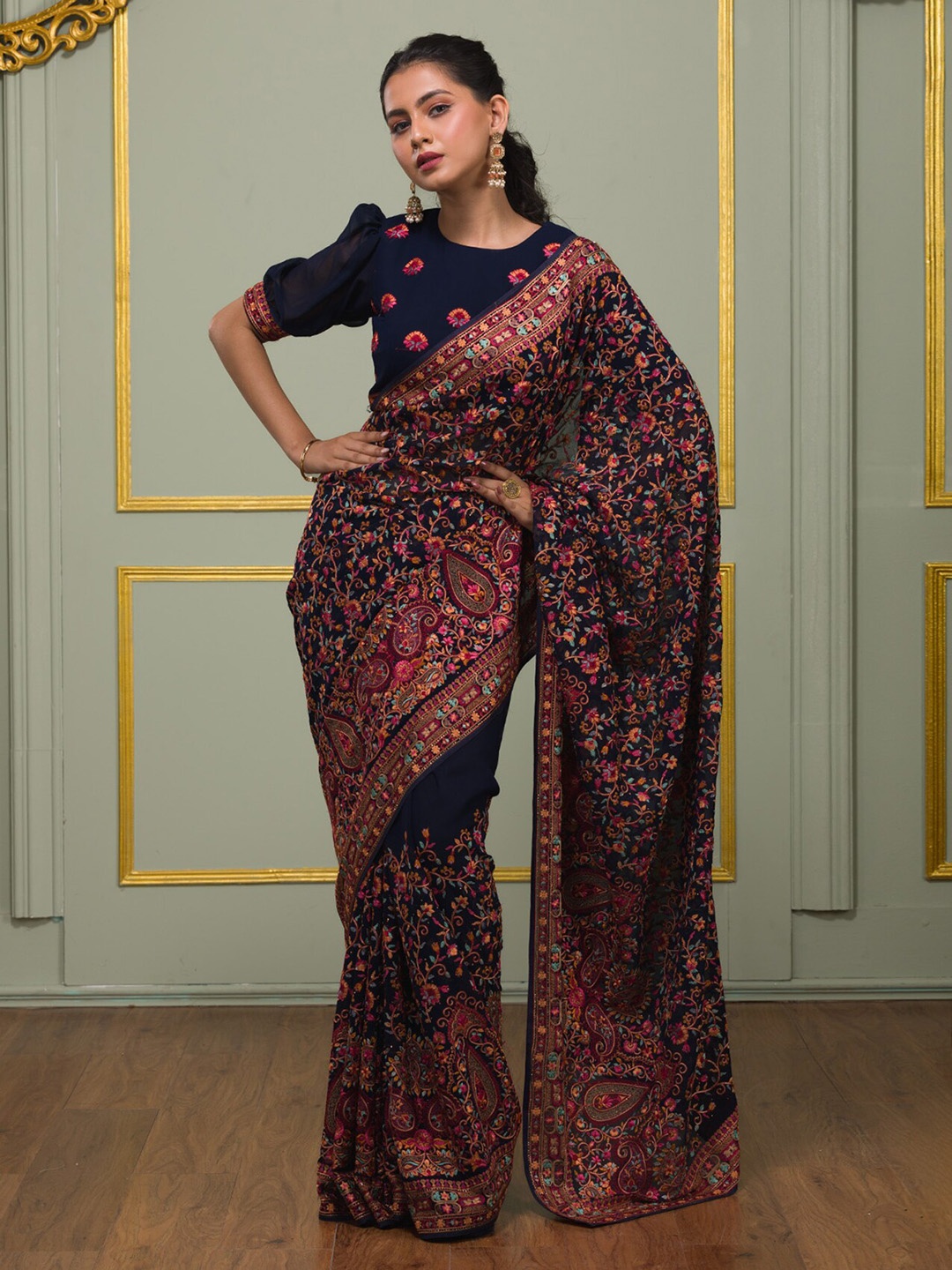 

Koskii Paisley Embroidered Poly Georgette Saree With Blouse Piece, Navy blue