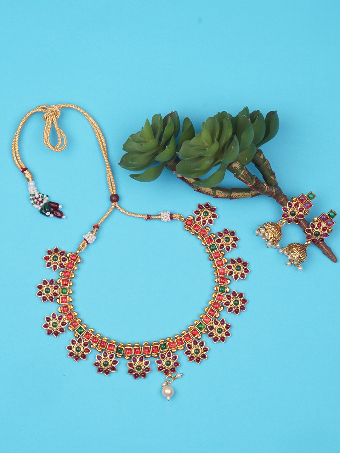 

Matushri Art Gold-Plated Kundan Choker Jewellery Set