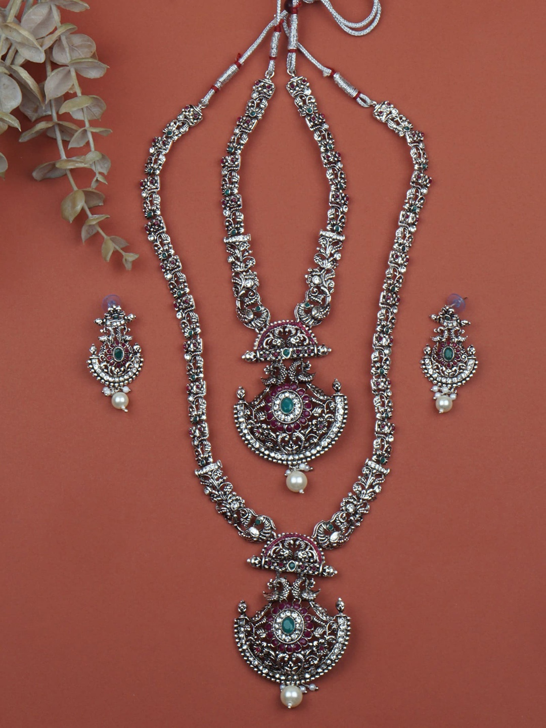 

Matushri Art Women Silver-Plated Indian Traditional Kundan Necklace Set
