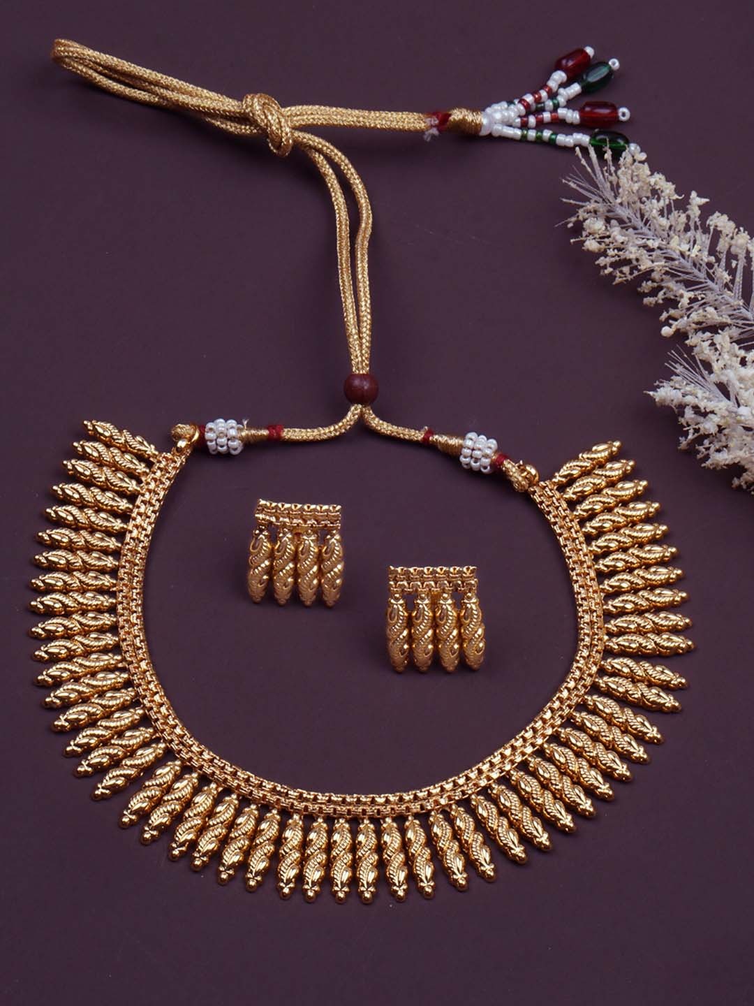 

Matushri Art Gold-Plated Kundan Choker Jewellery Set