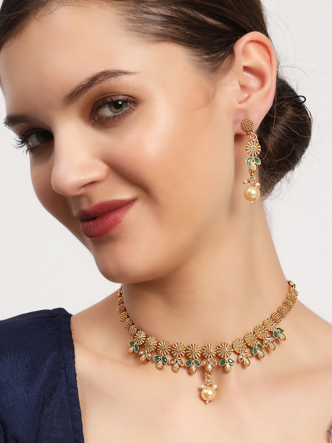 

Anouk Gold-Plated Studded Jewellery Set