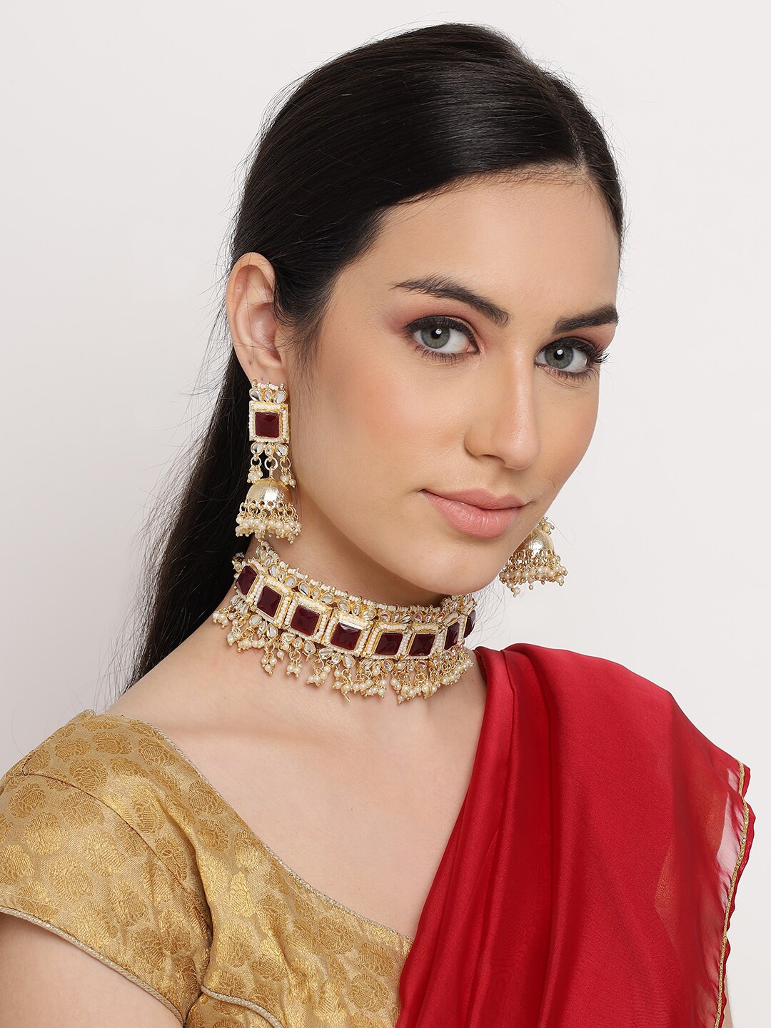 

Anouk Gold-Plated Kundan-Studded Jewellery Set