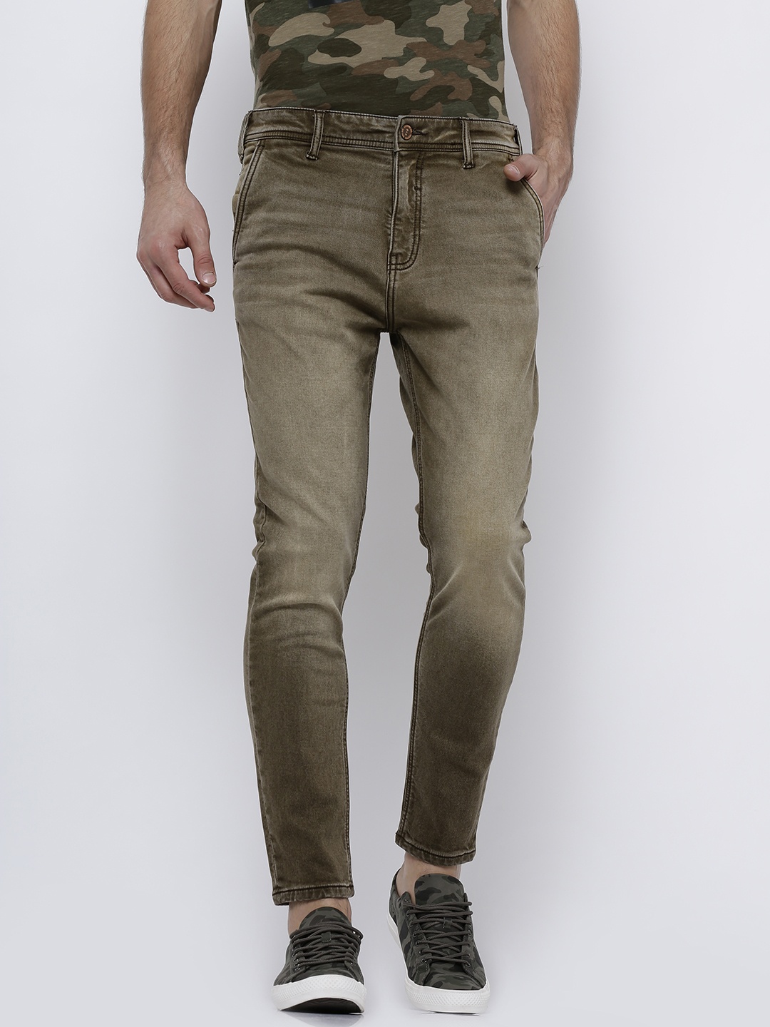 

LOCOMOTIVE Men Khaki Slim Fit Mid-Rise Clean Look Stretchable Jeans