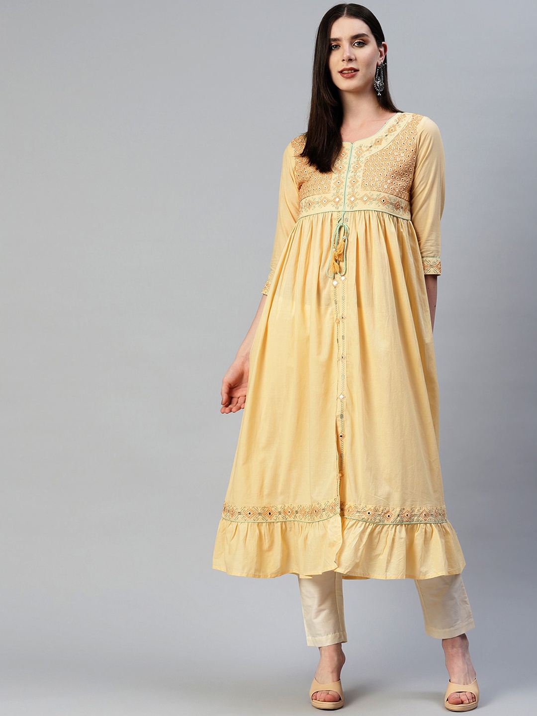 

OMASK Ethnic Motifs Yoke Design Mirro Work Pure Cotton A-Line Kurta, Cream