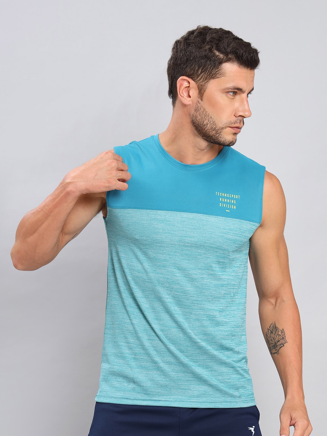 

Technosport Colourblocked Antimicrobial Slim Fit Sports T-shirt, Turquoise blue