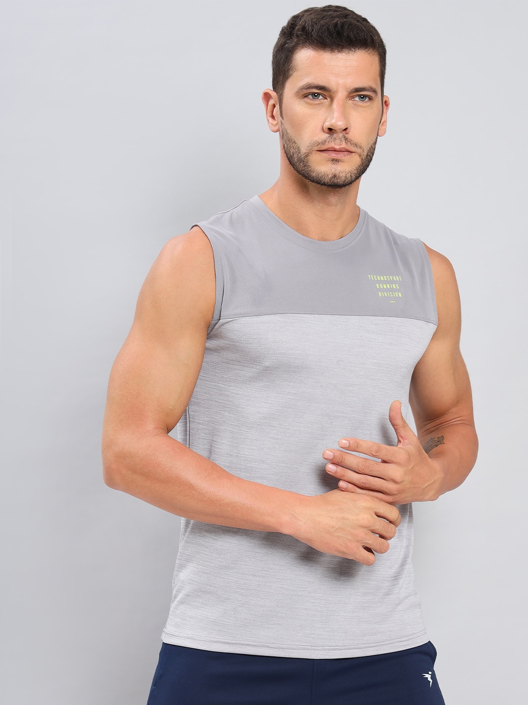 

Technosport Men Colurblocked Sleeveless Slim Fit T-shirt, Grey