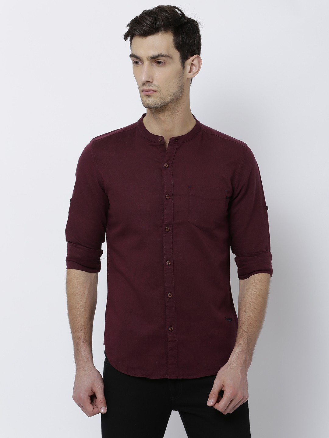 

LOCOMOTIVE Men Maroon Slim Fit Solid Casual Shirt