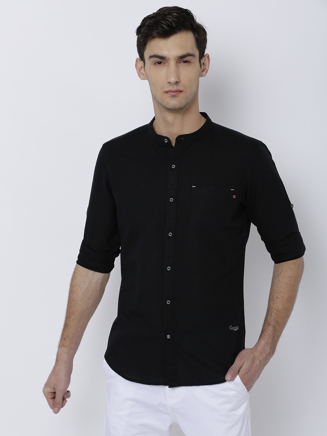 

LOCOMOTIVE Men Black Slim Fit Solid Casual Shirt