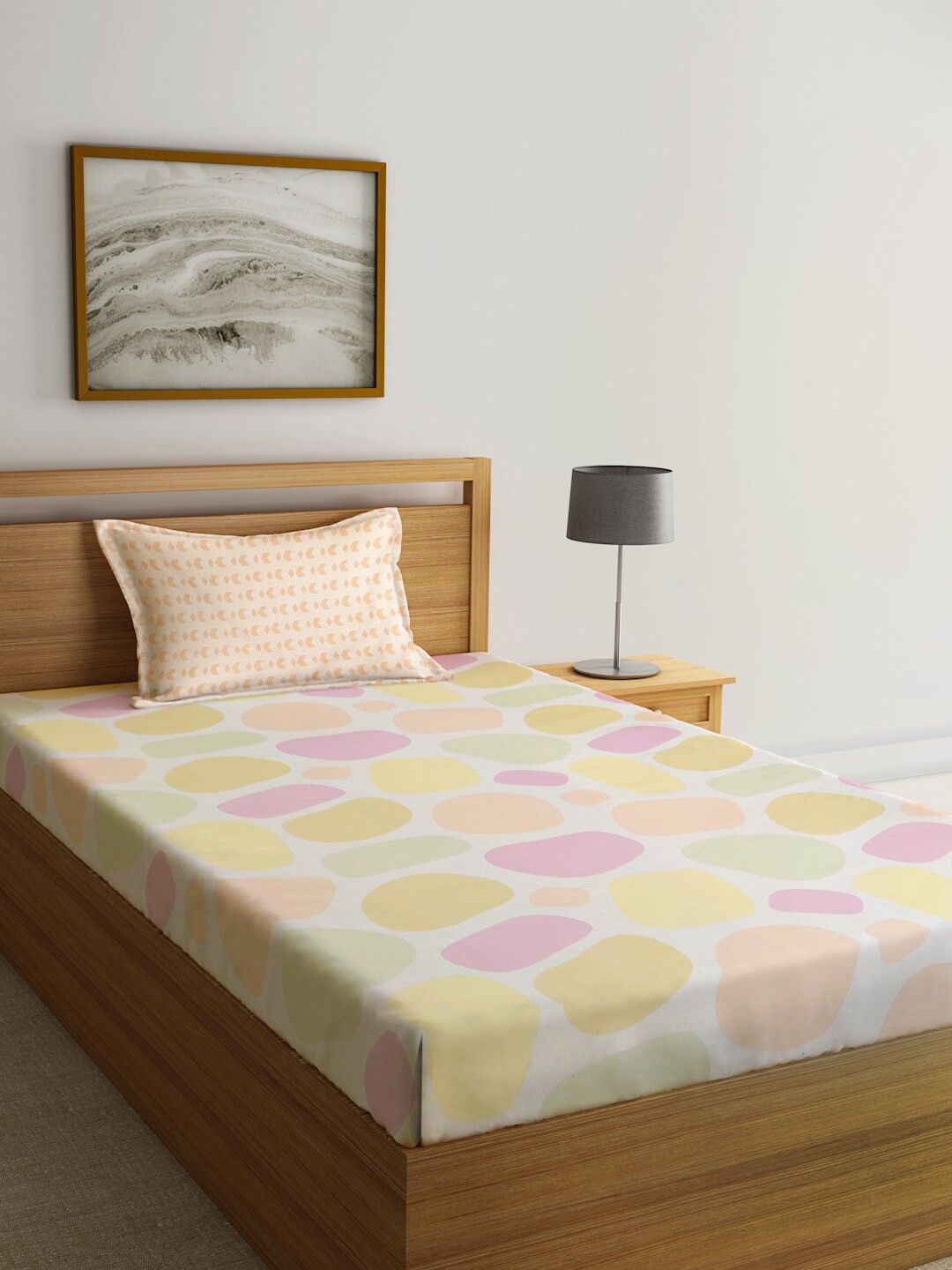 KLOTTHE Cream & Yellow Geometric Printed 300TC Single Bedsheet With 1 Pillow Cover