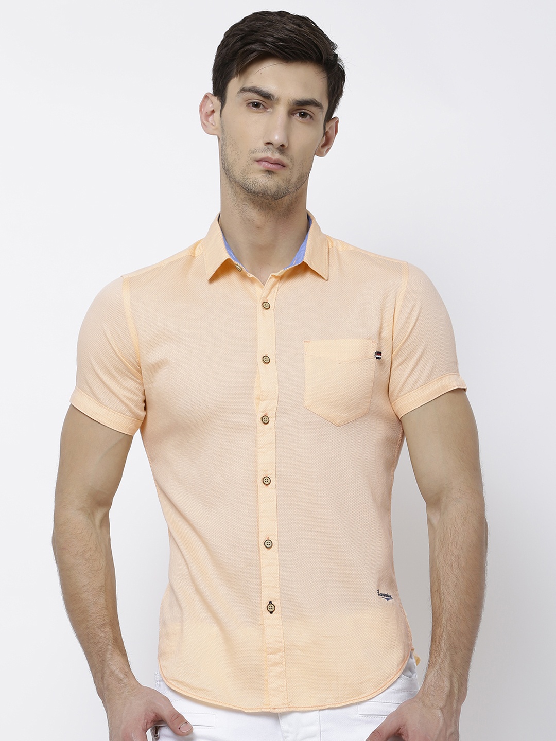 

LOCOMOTIVE Men Orange Slim Fit Solid Casual Shirt