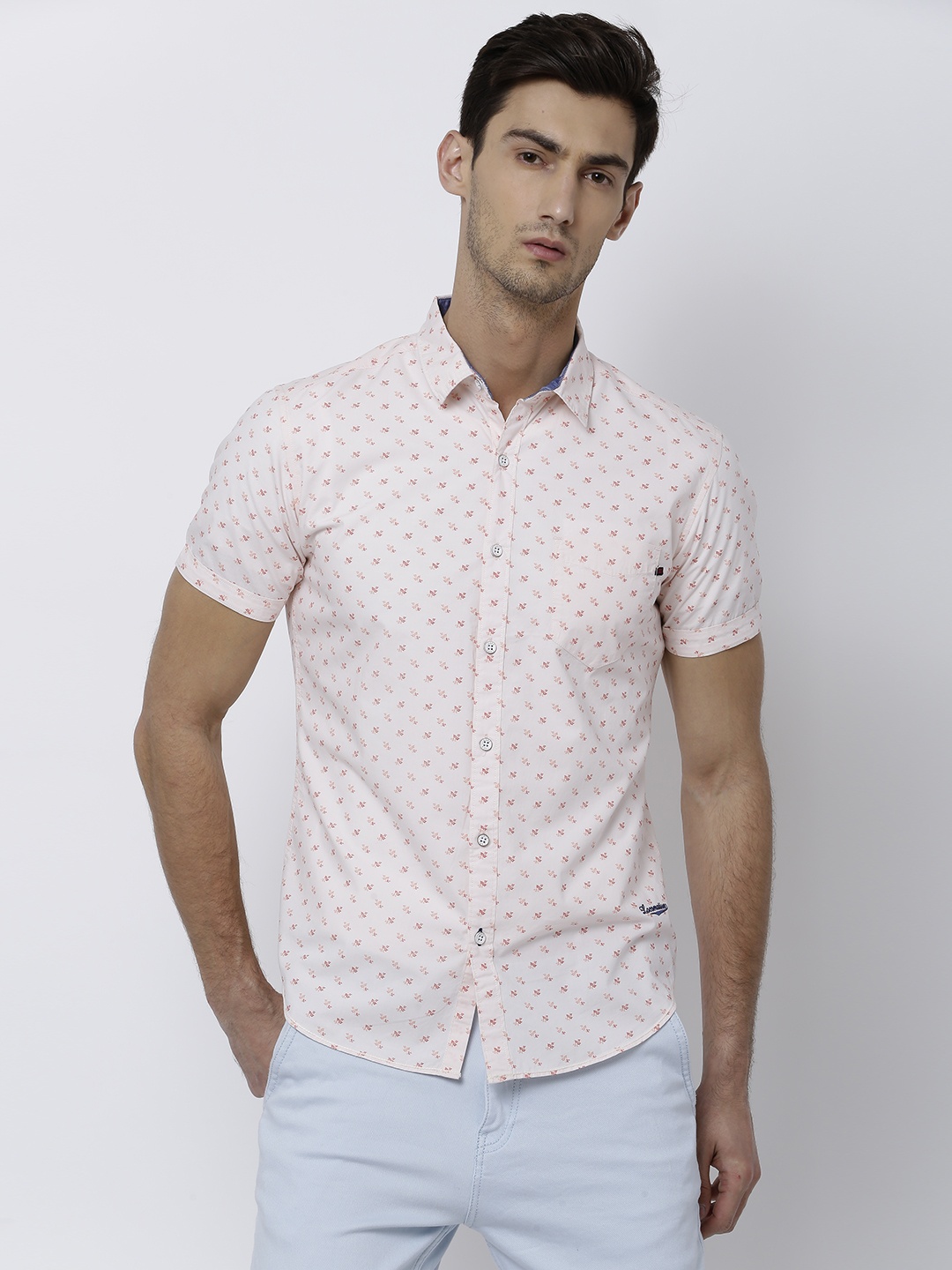 

LOCOMOTIVE Men Pink Slim Fit Printed Casual Shirt