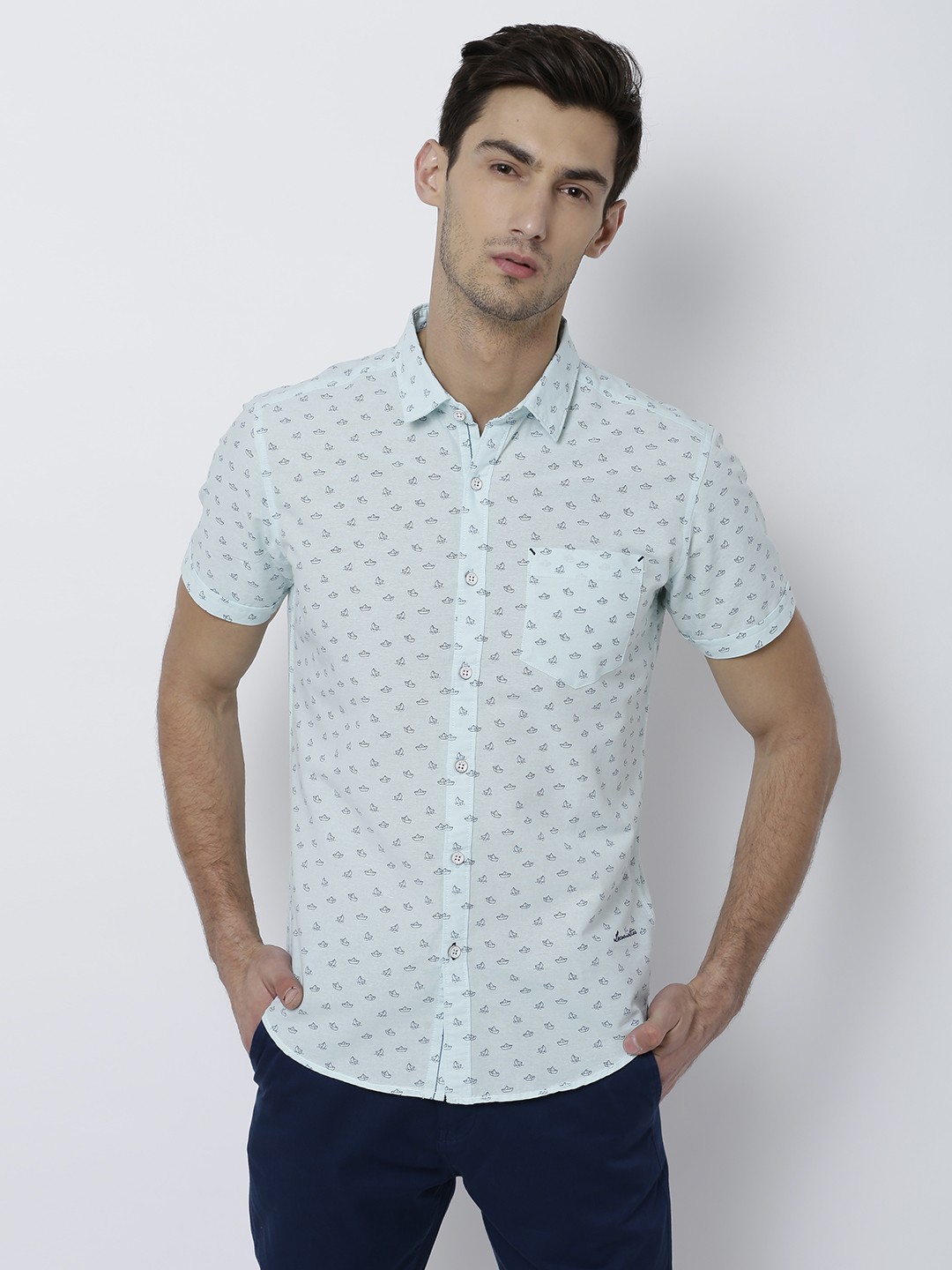 

LOCOMOTIVE Men Blue Slim Fit Printed Casual Shirt