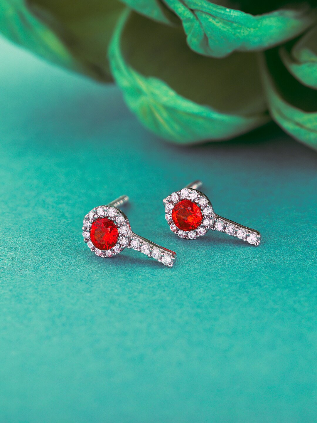 

GIVA 92.5 Sterling Silver Rhodium-Plated Contemporary Studs Earrings