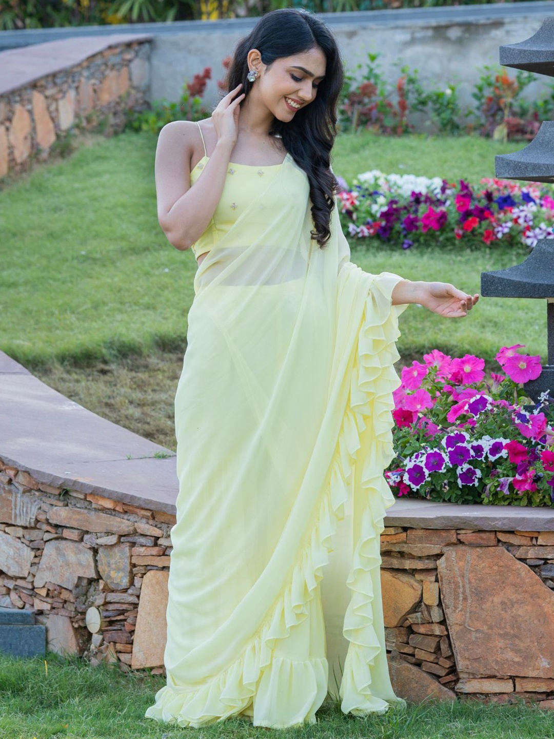 

HOUSE OF JAMOTI Ruffled Pure Georgette Saree WIth Stitched Blouse, Yellow