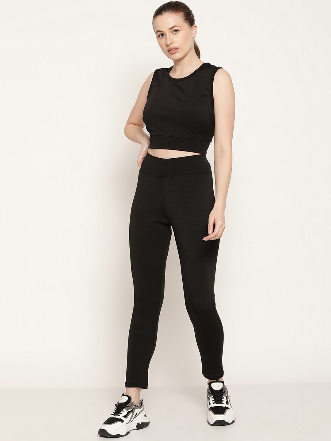 

Miaz Lifestyle Women High Rise Tracksuit, Black